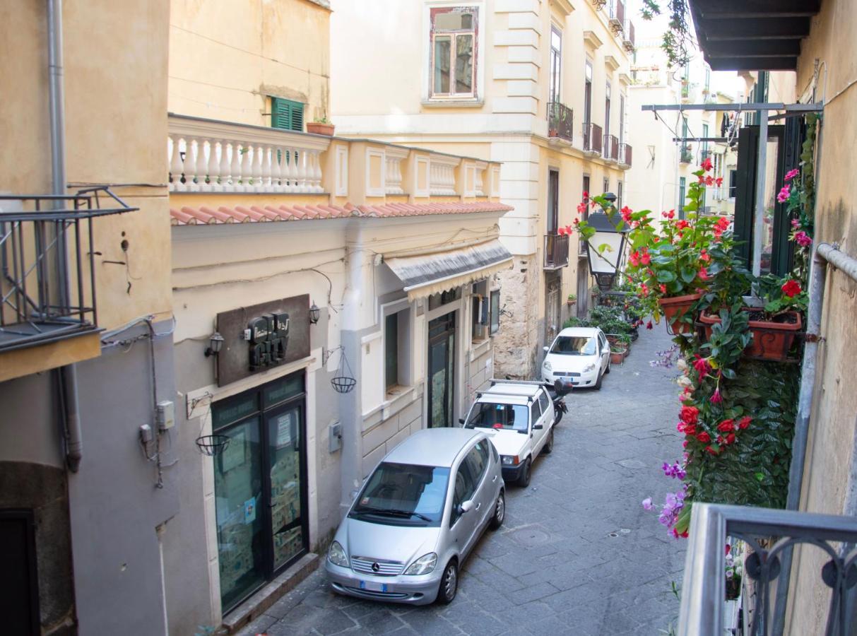 Luxury House Dogana 37 Διαμέρισμα Σαλέρνο Εξωτερικό φωτογραφία