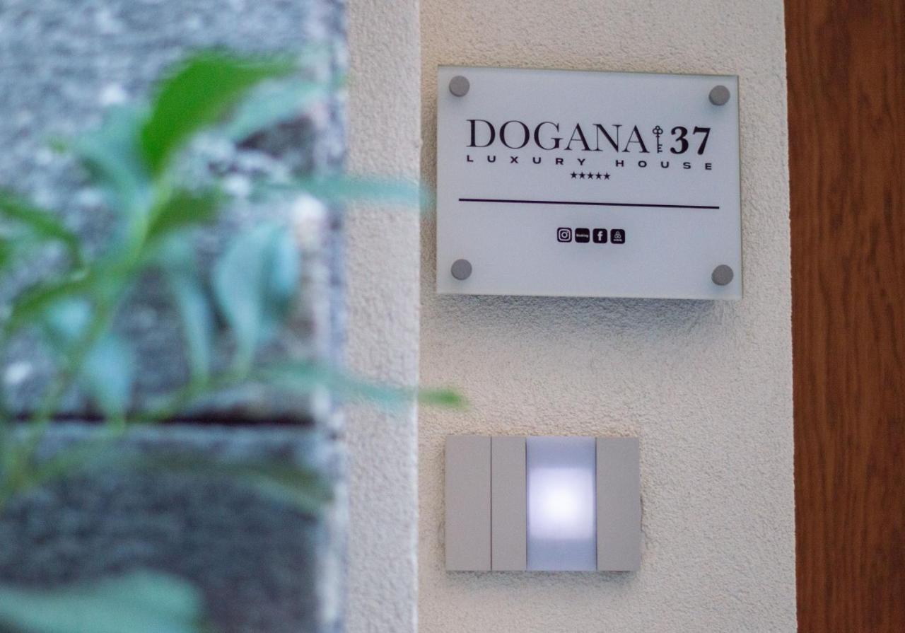 Luxury House Dogana 37 Διαμέρισμα Σαλέρνο Εξωτερικό φωτογραφία
